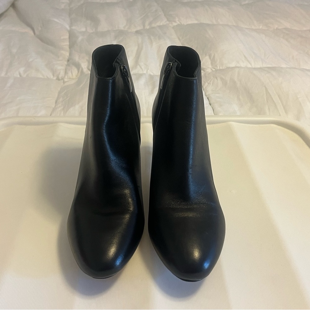 Like-New Via Spiga Ankle Boots - 7.5M